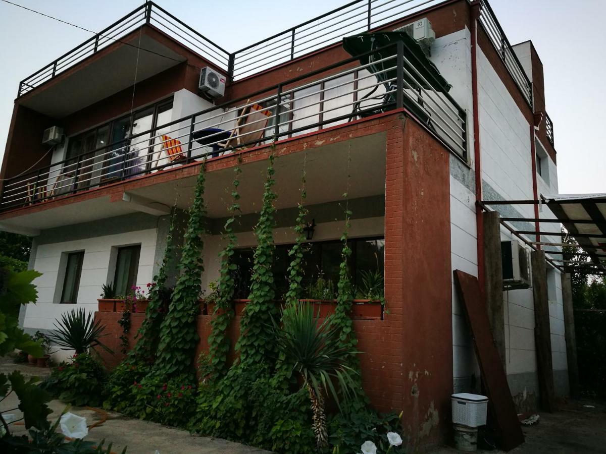 Agora Apartment Tbilisi Exterior foto